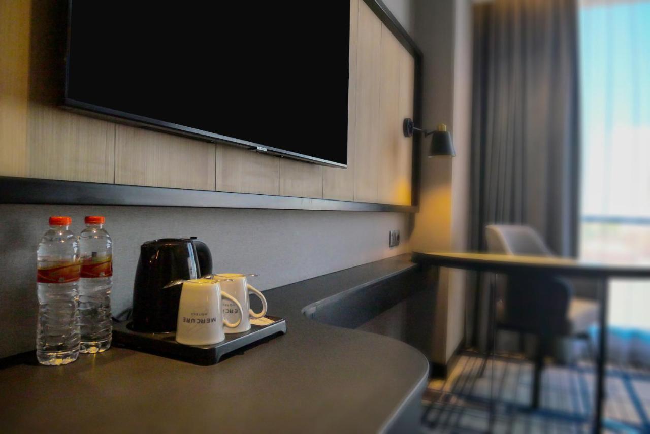 Mercure Surabaya Manyar Exterior foto