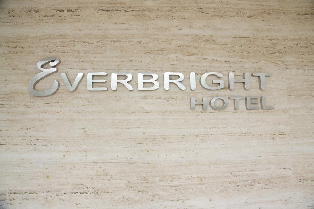 Mercure Surabaya Manyar Exterior foto