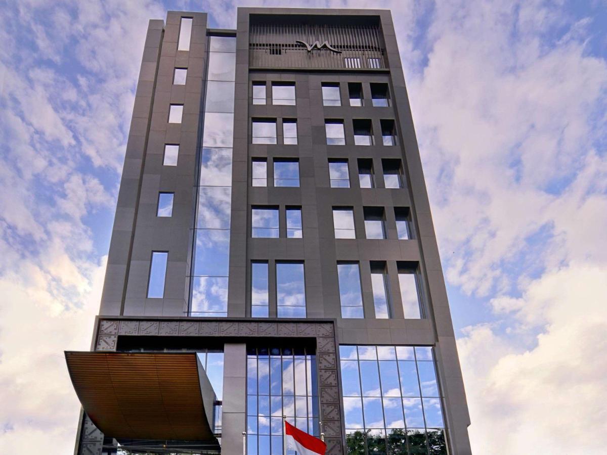 Mercure Surabaya Manyar Exterior foto